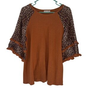 3/$20 Southern Stitch Rust & Leopard Print Elbow Sleeve Waffle Knit Shirt